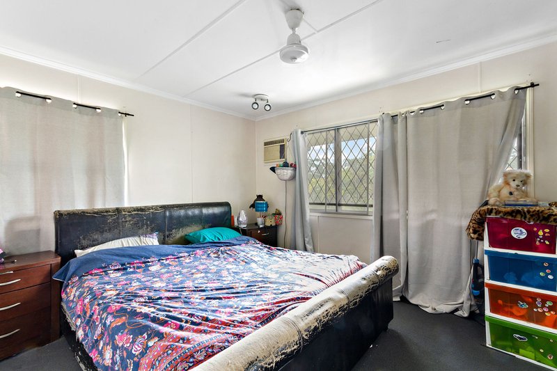 Photo - 18 Aldren Street, Stafford Heights QLD 4053 - Image 8