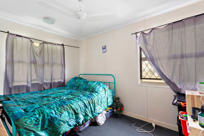 Photo - 18 Aldren Street, Stafford Heights QLD 4053 - Image 9