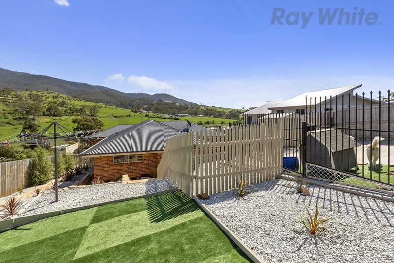 Photo - 18 Aldridge Court, Claremont TAS 7011 - Image 4