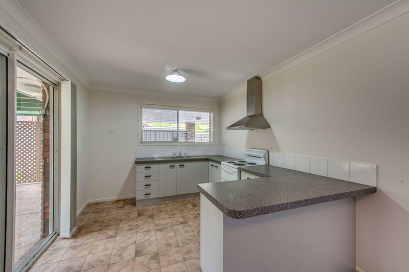 Photo - 18 Alicia Road, Camira QLD 4300 - Image 6