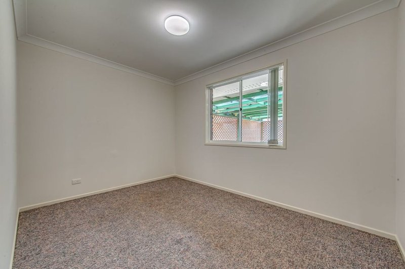 Photo - 18 Alicia Road, Camira QLD 4300 - Image 13