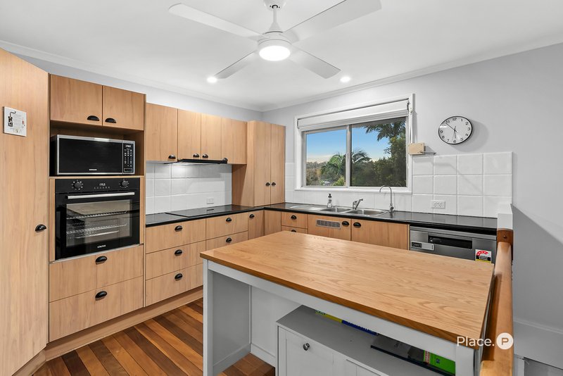 Photo - 18 Allawah Street, Albany Creek QLD 4035 - Image 2