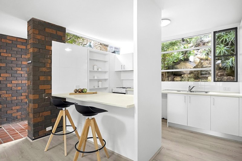 Photo - 18 Allenby Park Parade, Allambie Heights NSW 2100 - Image 13