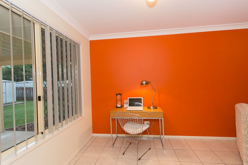 Photo - 18 Allira Crescent, Carseldine QLD 4034 - Image 5