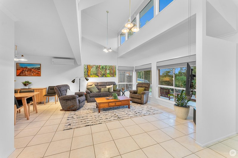 Photo - 18 Alrex Street, Everton Hills QLD 4053 - Image 2