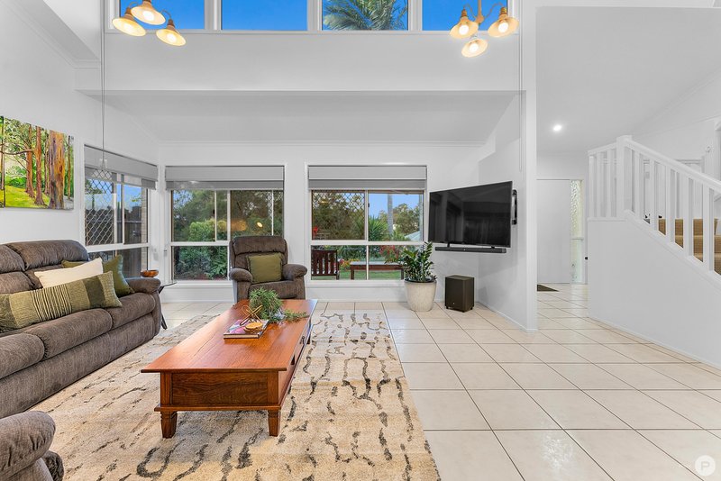 Photo - 18 Alrex Street, Everton Hills QLD 4053 - Image 6