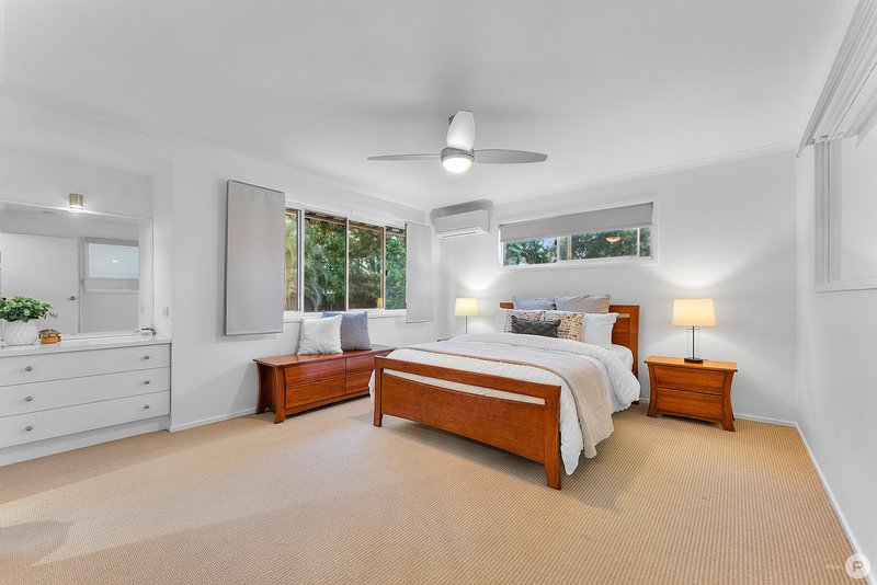 Photo - 18 Alrex Street, Everton Hills QLD 4053 - Image 17