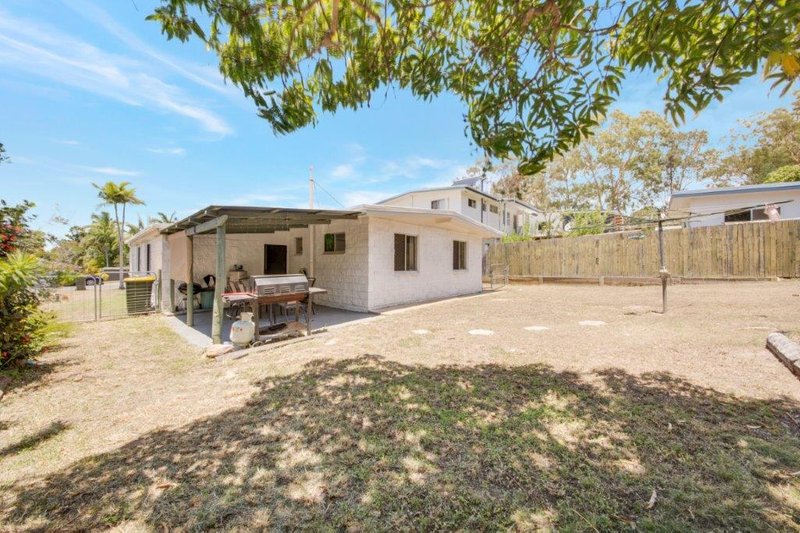 Photo - 18 Amaroo Street, Boyne Island QLD 4680 - Image 13