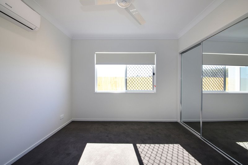 Photo - 18 Amber Court, Redbank Plains QLD 4301 - Image 3