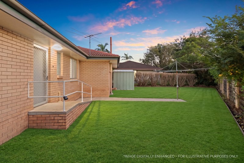 Photo - 18 Aminta Street, Sunnybank QLD 4109 - Image 12