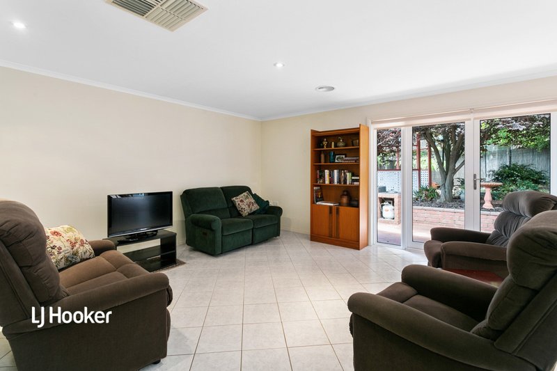 Photo - 18 Amisfield Crescent, Greenwith SA 5125 - Image 6