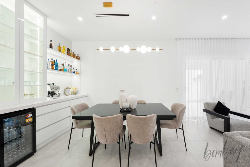 Photo - 18 Andesite Court, Craigieburn VIC 3064 - Image 6
