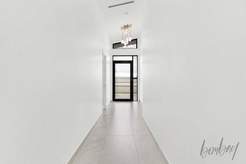Photo - 18 Andesite Court, Craigieburn VIC 3064 - Image 23