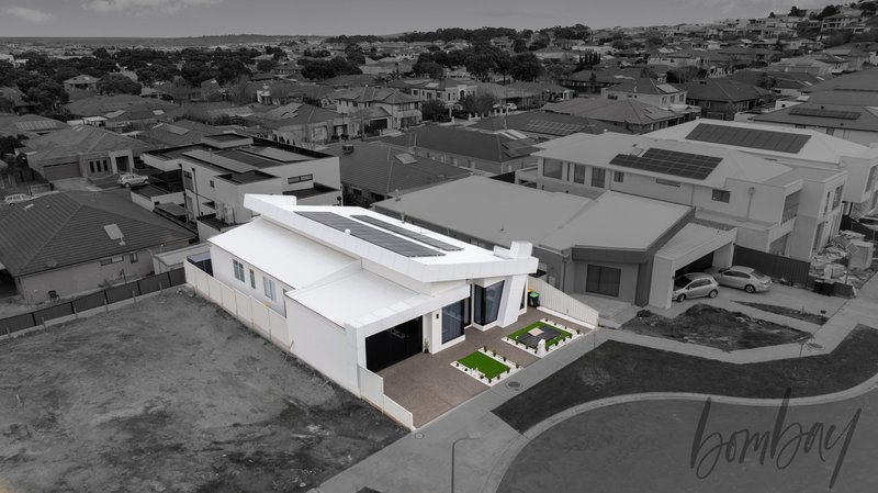 Photo - 18 Andesite Court, Craigieburn VIC 3064 - Image 27