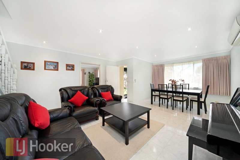 Photo - 18 Andleon Way, Springvale South VIC 3172 - Image 4