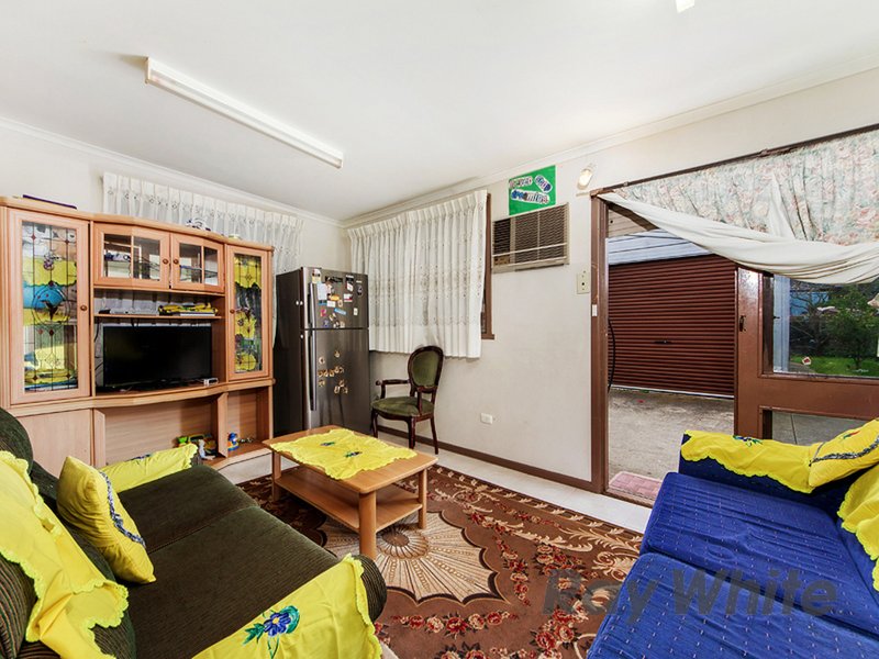 Photo - 18 Andrew Road, St Albans VIC 3021 - Image 6