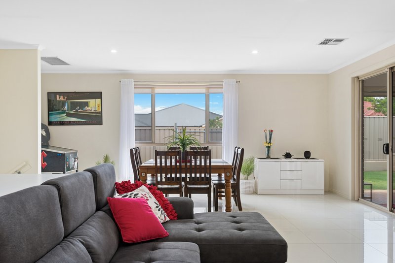 Photo - 18 Anglesea Lane, Seaford Rise SA 5169 - Image 12