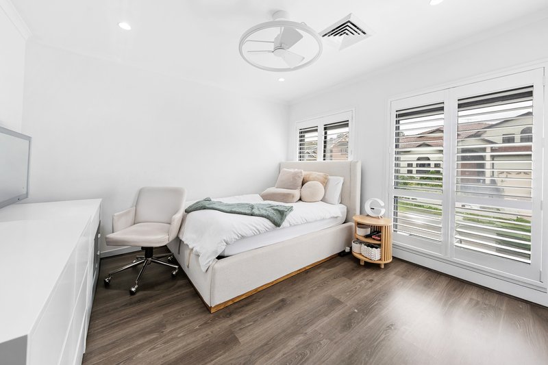 Photo - 18 Anjou Circuit, Cecil Hills NSW 2171 - Image 10