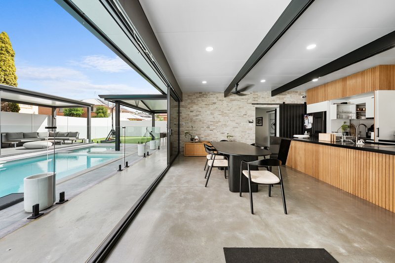 Photo - 18 Anjou Circuit, Cecil Hills NSW 2171 - Image 15