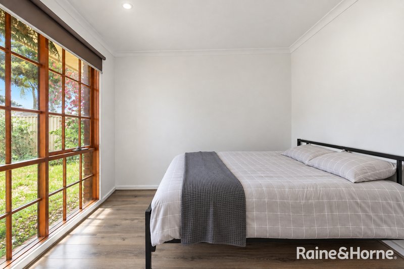 Photo - 18 Antionetta Way, Hillside VIC 3037 - Image 6
