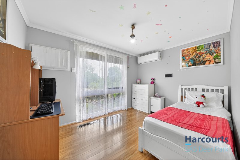 Photo - 18 Appian Drive, Albanvale VIC 3021 - Image 11