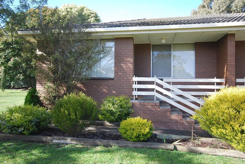 Photo - 1/8 Aquila Court, Ballarat North VIC 3350 - Image