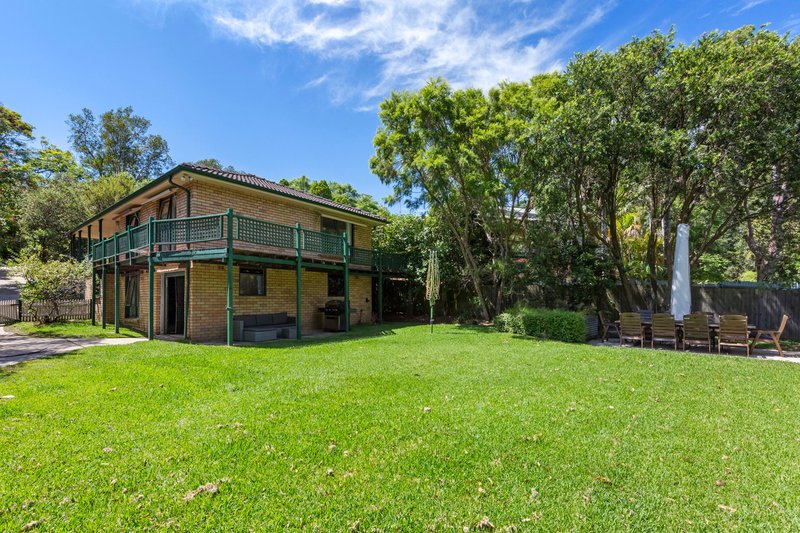 18 Ara Crescent, Narraweena NSW 2099