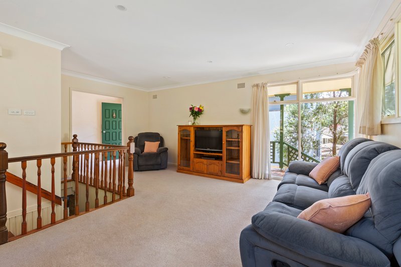 Photo - 18 Ara Crescent, Narraweena NSW 2099 - Image 4