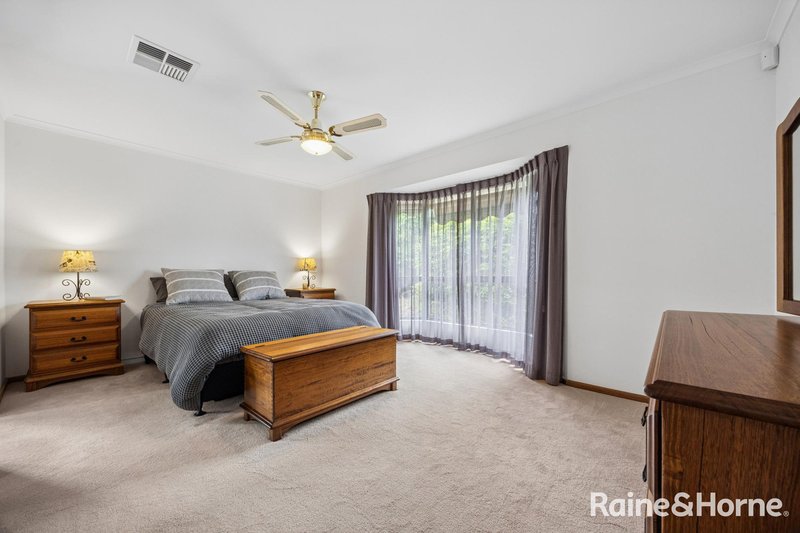 Photo - 18 Arabian Drive, Woodcroft SA 5162 - Image 11