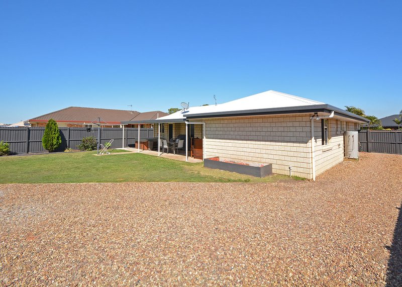 Photo - 18 Archer Drive, Point Vernon QLD 4655 - Image 17