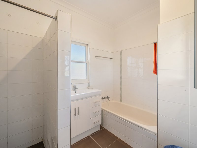 Photo - 18 Armstrong Street, Clontarf QLD 4019 - Image 10