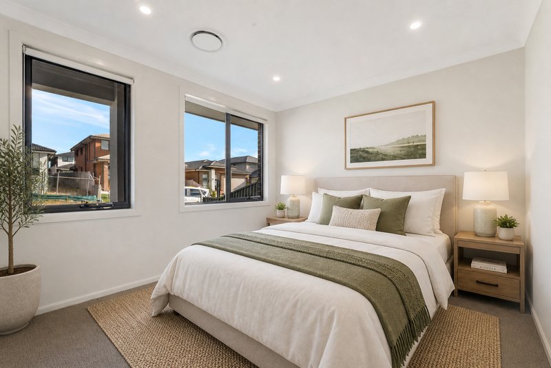 Photo - 18 Aroona Avenue, Austral NSW 2179 - Image 9