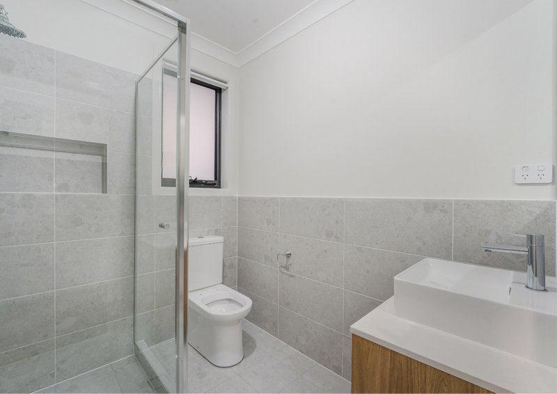 Photo - 18 Aroona Avenue, Austral NSW 2179 - Image 15