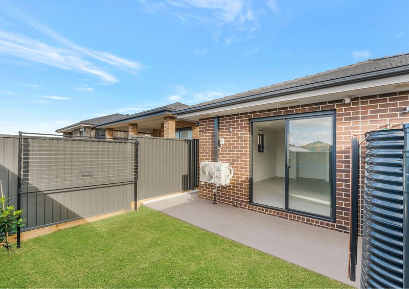 Photo - 18 Aroona Avenue, Austral NSW 2179 - Image 18