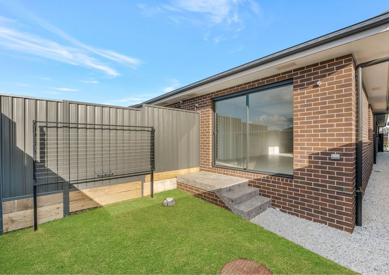 Photo - 18 Aroona Avenue, Austral NSW 2179 - Image 19
