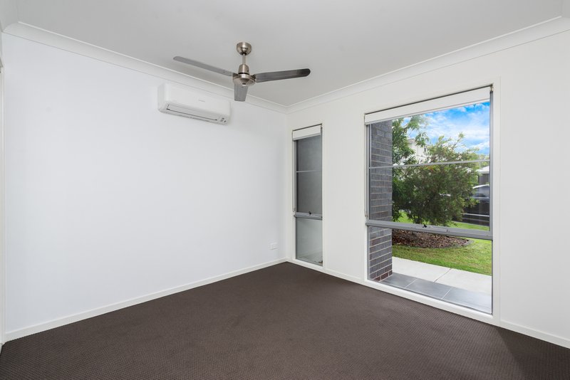 Photo - 18 Arrowsmith Crescent, Ormeau Hills QLD 4208 - Image 7