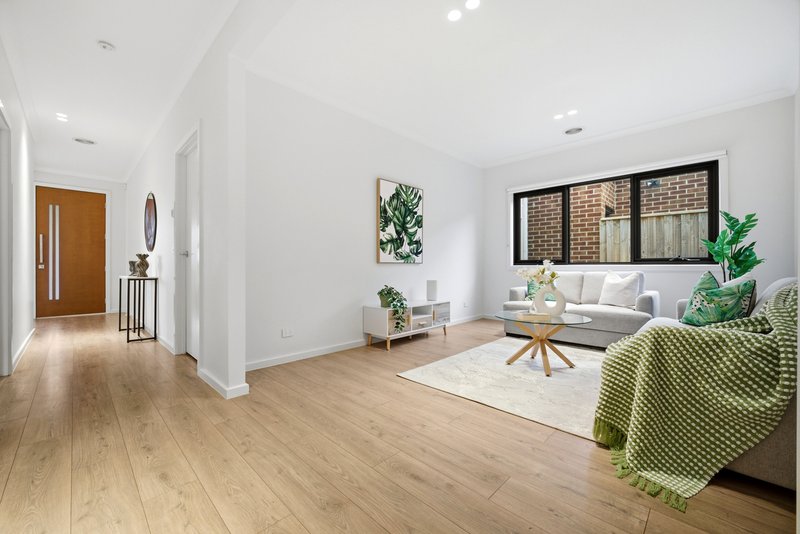 Photo - 18 Artemis Drive, Cranbourne East VIC 3977 - Image 4