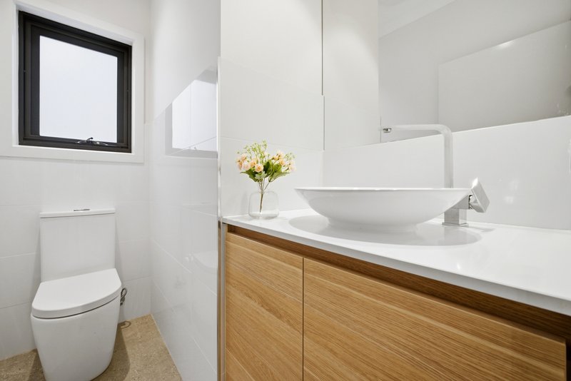 Photo - 18 Artemis Drive, Cranbourne East VIC 3977 - Image 7