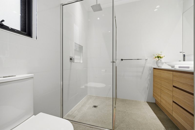 Photo - 18 Artemis Drive, Cranbourne East VIC 3977 - Image 8