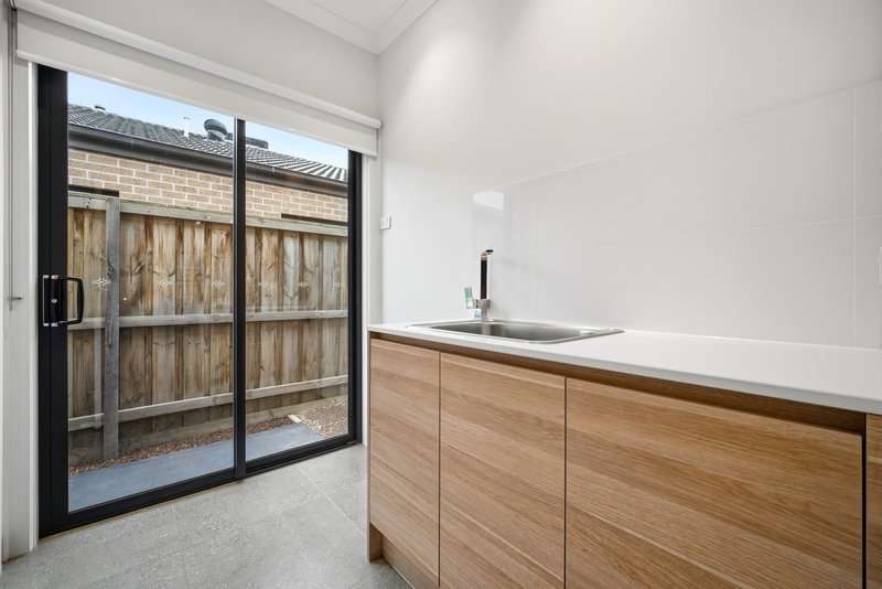 Photo - 18 Artemis Drive, Cranbourne East VIC 3977 - Image 20