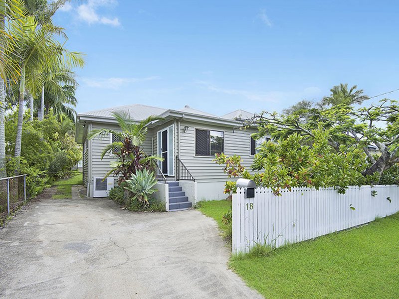 18 Arundal Street, Brighton QLD 4017