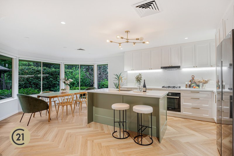 Photo - 18 Arundel Way, Cherrybrook NSW 2126 - Image 5