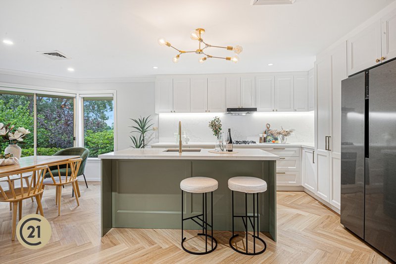 Photo - 18 Arundel Way, Cherrybrook NSW 2126 - Image 6