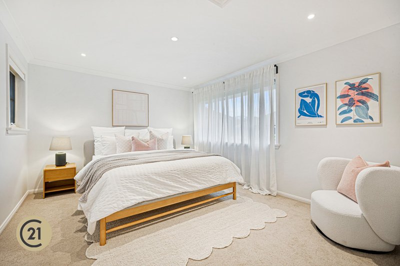 Photo - 18 Arundel Way, Cherrybrook NSW 2126 - Image 11