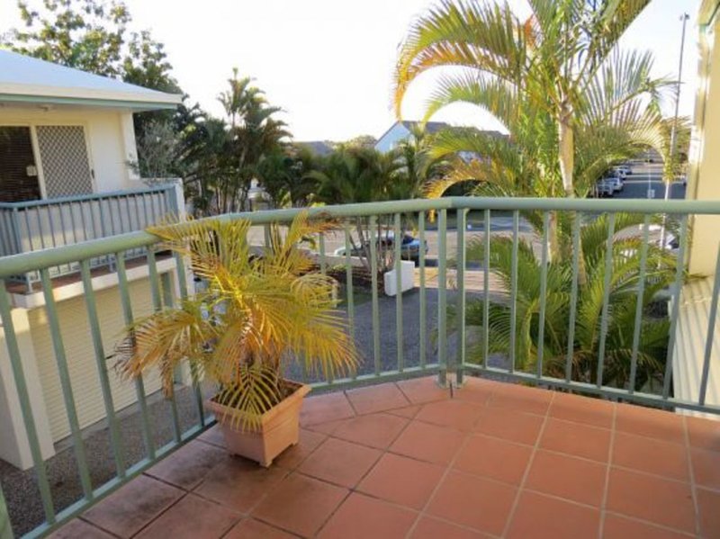 Photo - 1/8 Arwen Street, Maroochydore QLD 4558 - Image 11