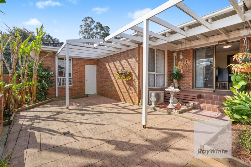 Photo - 18 Ashbrook Circuit, Bundoora VIC 3083 - Image 14