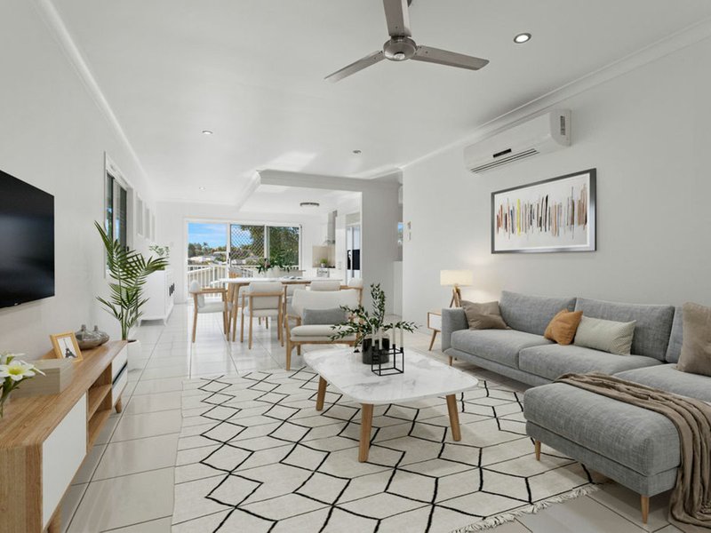 Photo - 18 Aspect Terrace, Springfield Lakes QLD 4300 - Image 2