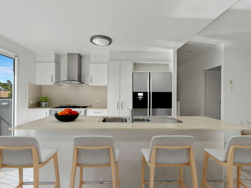 Photo - 18 Aspect Terrace, Springfield Lakes QLD 4300 - Image 4
