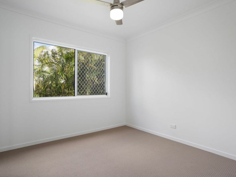 Photo - 18 Aspect Terrace, Springfield Lakes QLD 4300 - Image 10
