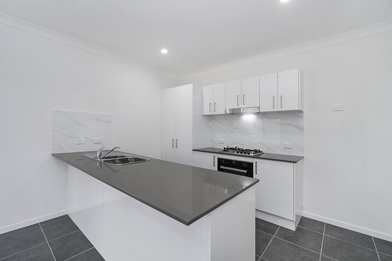 Photo - 1/8 Aspen Drive, Gillieston Heights NSW 2321 - Image 2